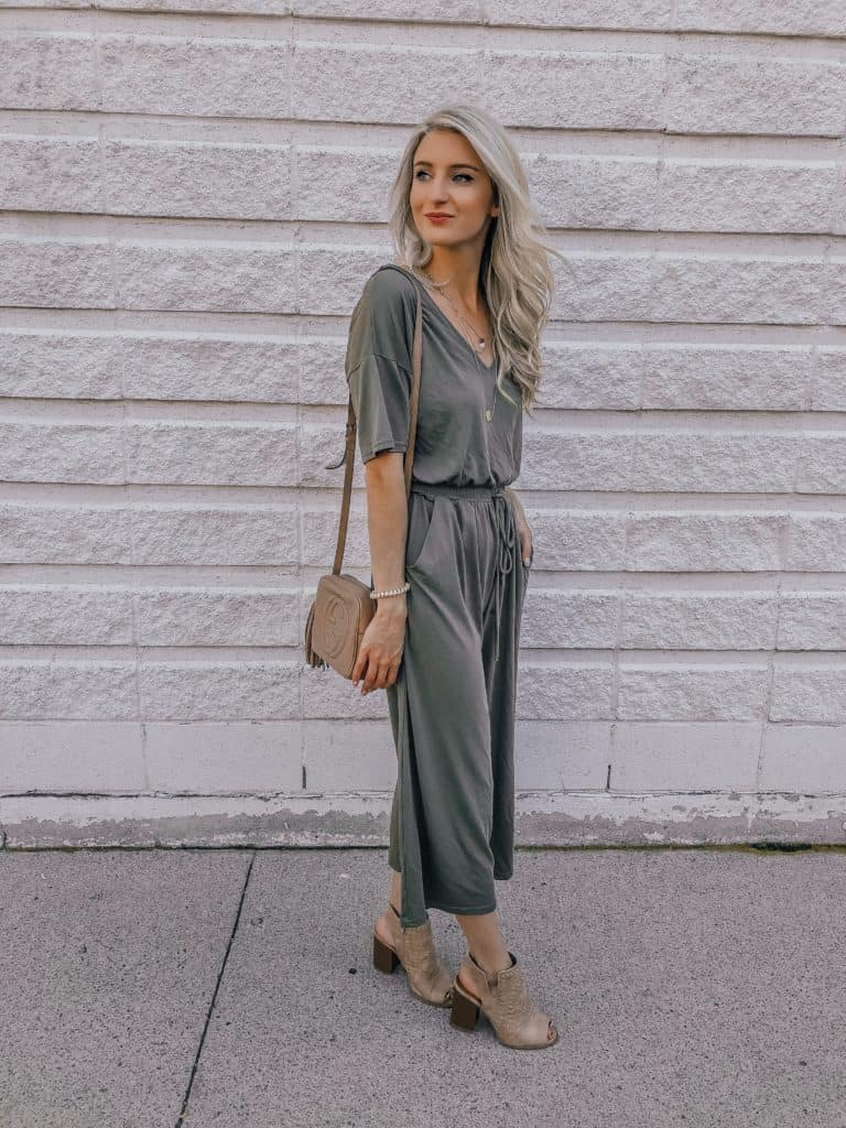 fall outfits, fall outfits 2018, fall outfits women, jumpsuit outfit casual, fall outfit ideas, jumpsuit, jumpsuit outfit, jumpsuits for women, prada & pearls, disco bag, fashion blogger