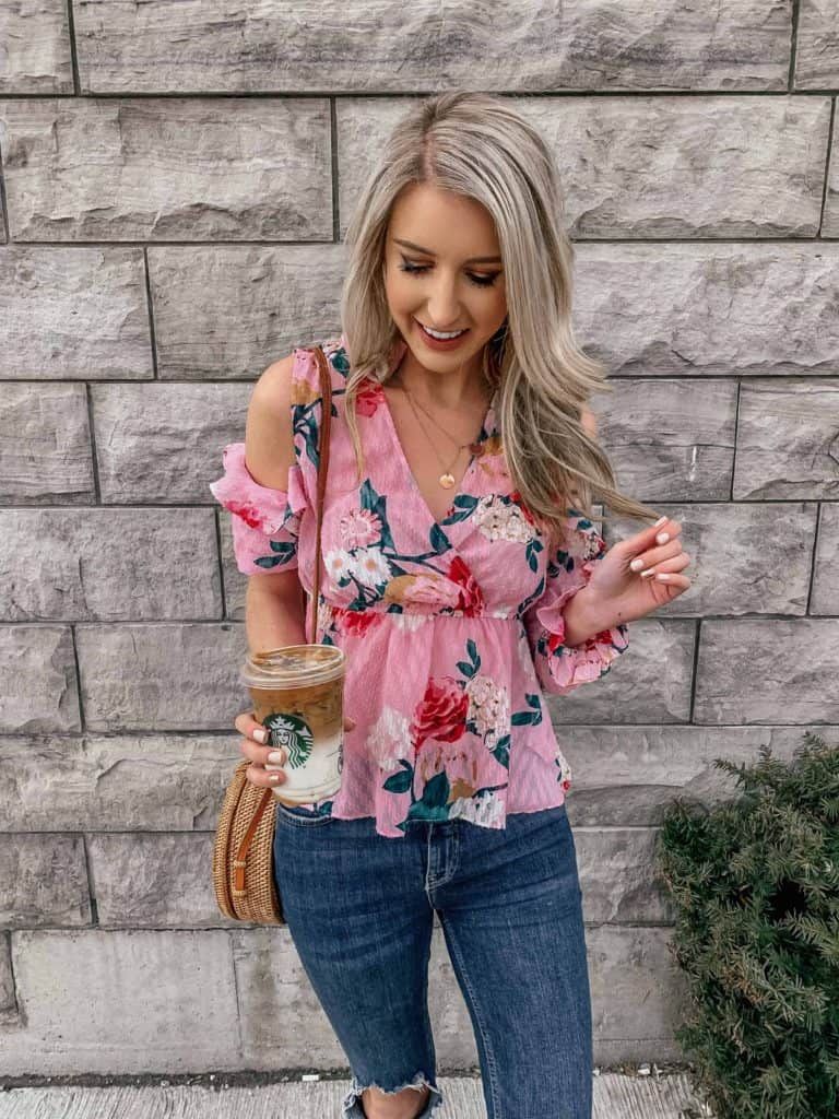 spring outfits, spring outfit, spring outfits women, spring 2019 women, spring fashion, floral tops, floral top outfit, pink top, spring outfits casual, pink top outfit, starbucks, rattan bag, rattan bag outfit, fashion blogger, spring style, blonde hair, prada and pearls