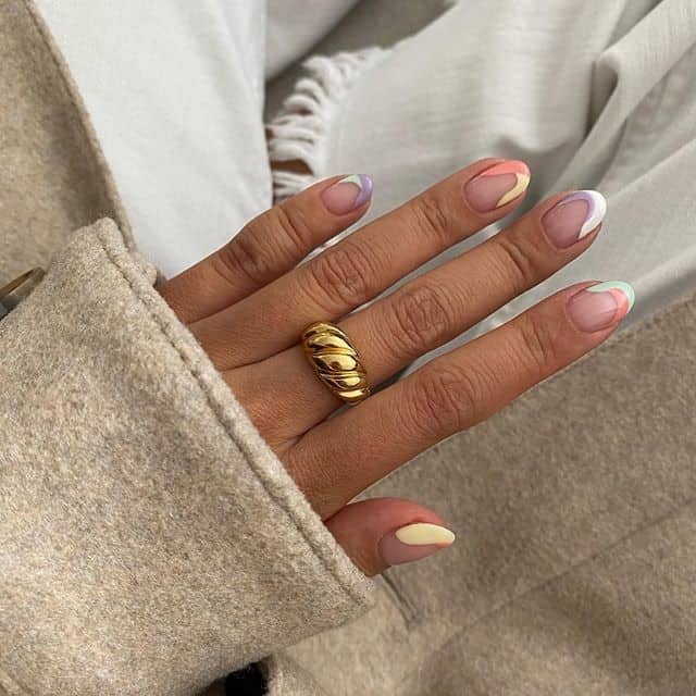 spring nail art, spring nails, spring nail designs, spring nail ideas, spring nail colors, French tips, French tips nails, rainbow nails, pastel nails, short nails