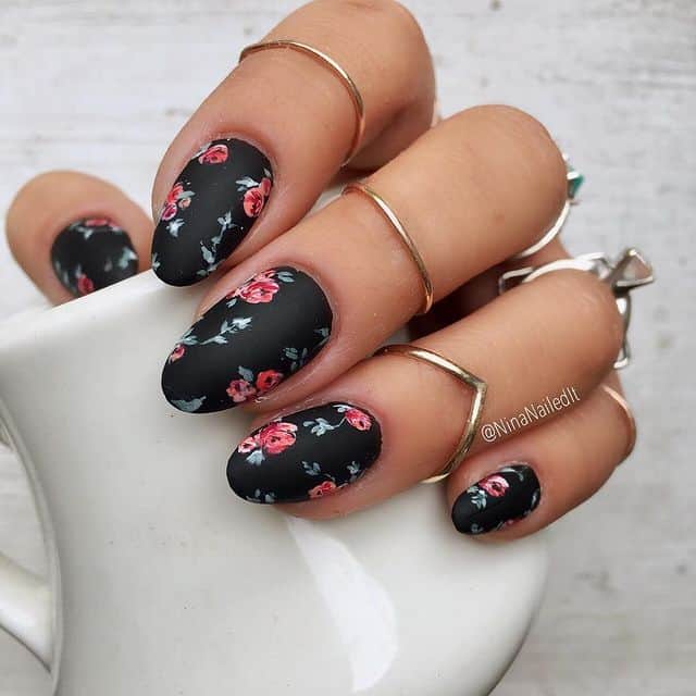 spring nail art, spring nails, spring nail designs, spring nail ideas, spring nail colors, dark floral nails, floral nails, floral nail art, floral nail ideas, black floral nails