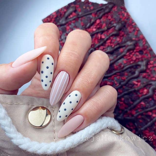 pink nails, pink nail design, pink nail art, pastel nails, polka dot nails, spring nails, spring nail designs, spring nail art, spring nail ideas