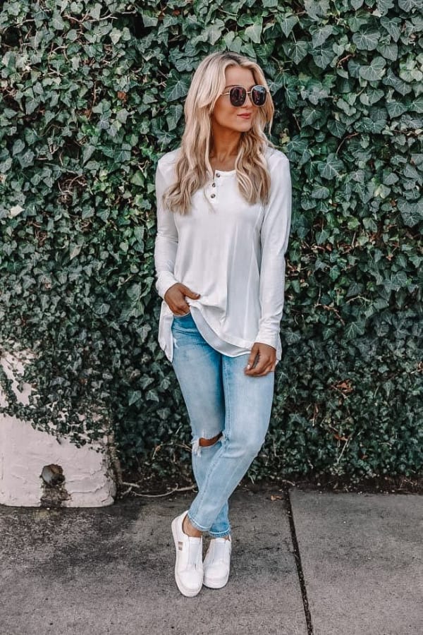 spring outfits, casual spring outfits 2021, spring outfits, cute spring outfits, spring outfits women, white sneaker outfit, white top outfit