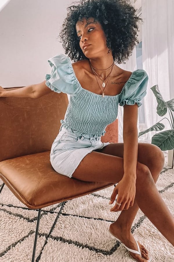 spring outfits, casual spring outfits 2021, spring outfits, cute spring outfits, spring outfits women, smocked top outfit, smocked top, blue crop top, crop top outfits