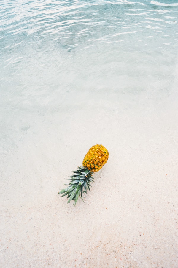 pineapple wallpaper, beach wallpaper, vacation wallpaper, beach pineapple, cute wallpaper