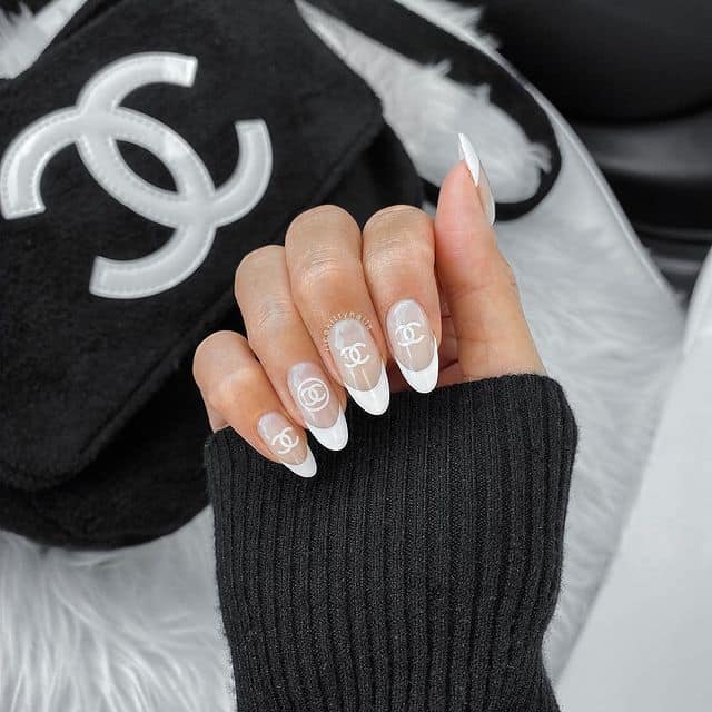 Glittery Shimmery White Christmas Nails..❄️❄️❄️ Sculptured Acrylic with  @youngnailsinc Sea Spray Glitter, Co… | Wedding nail art design, Luminous  nails, Bride nails