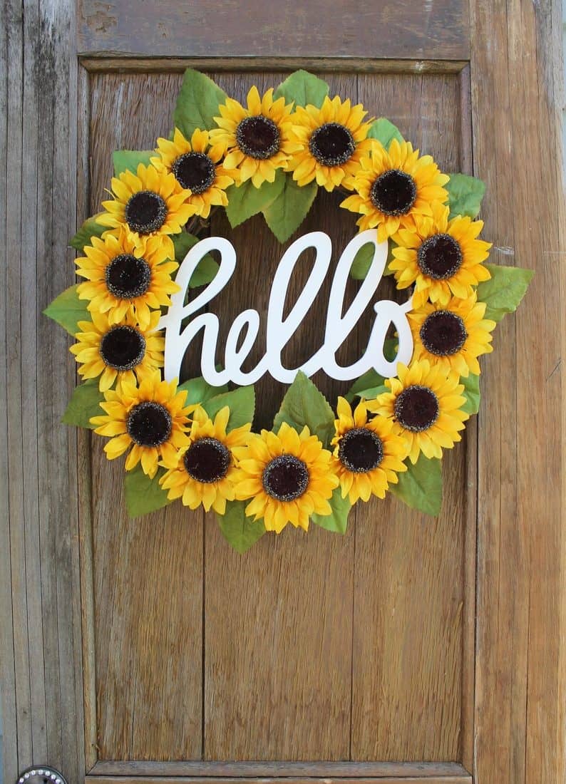 50+ Summer Wreaths You Need For Your Front Door!