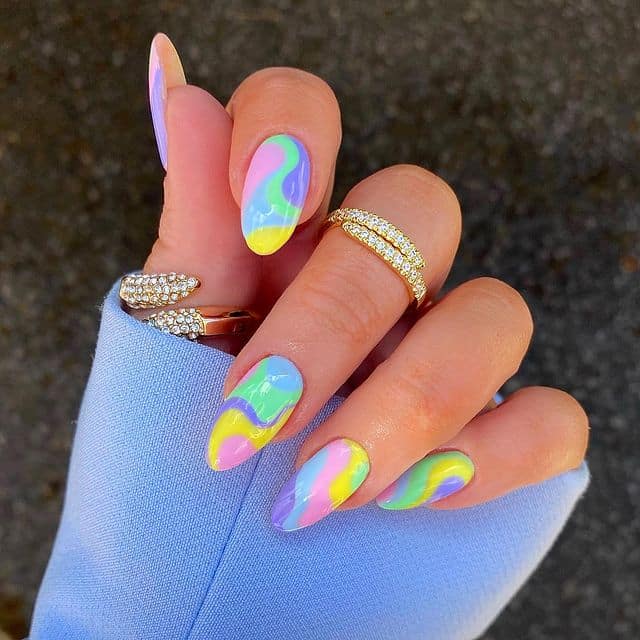 30+ Summer Swirl Nails You Need To Try! - Prada & Pearls