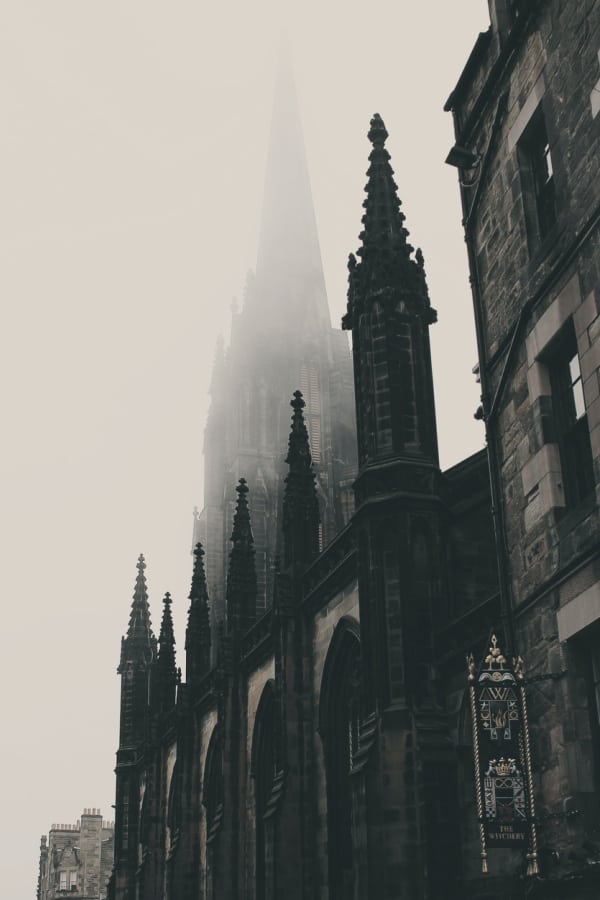 dark academia, dark academia wallpaper, dark academia aesthetic, dark academia background, dark academia background iPhone, dark academia wallpaper iPhone, gothic wallpaper, gothic background