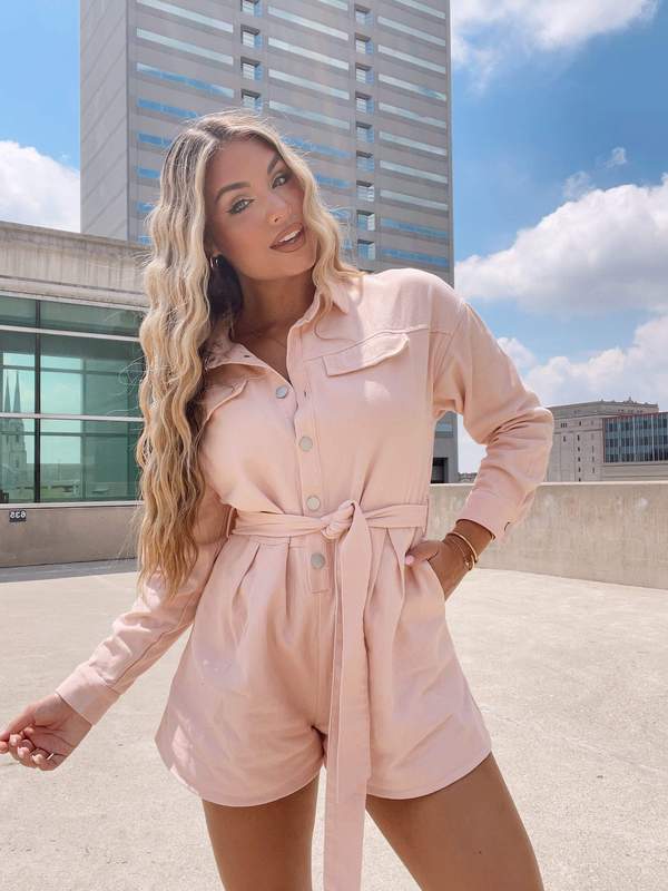 casual summer outfits, casual summer outfits for women, casual summer outfits for teens, summer outfits, summer outfits 2021, summer outfits aesthetic, pink romper outfit, romper outfit