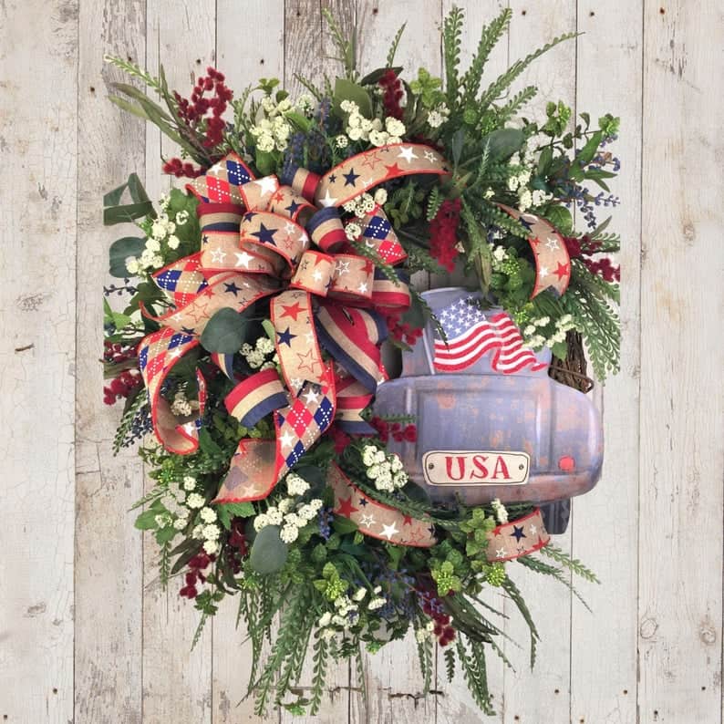 4th of July, 4th of July decorations, 4th of July wreath, 4th of July wreaths for front door, 4th of July wreath DIY, patriotic wreath, patriotic wreath ideas, patriotic wreaths for front door