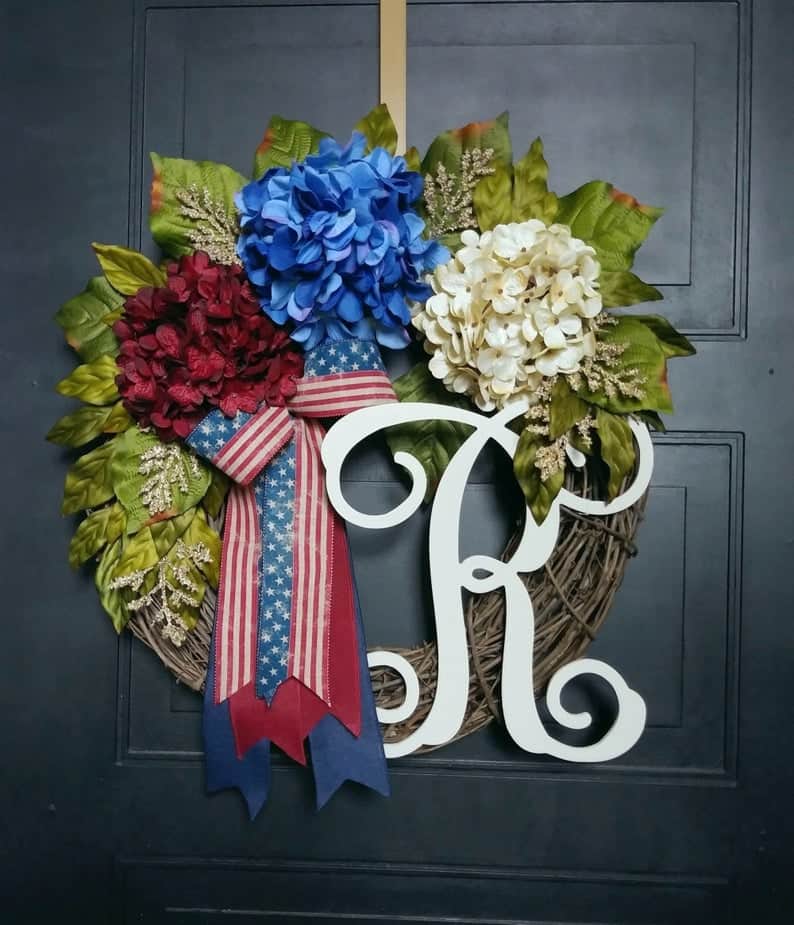 4th of July, 4th of July decorations, 4th of July wreath, 4th of July wreaths for front door, 4th of July wreath DIY, patriotic wreath, patriotic wreath ideas, patriotic wreaths for front door, monogrammed wreath