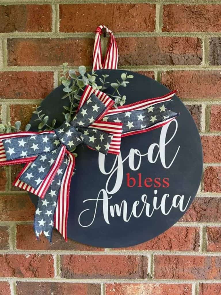 4th of July, 4th of July decorations, 4th of July wreath, 4th of July wreaths for front door, 4th of July wreath DIY, patriotic wreath, patriotic wreath ideas, patriotic wreaths for front door