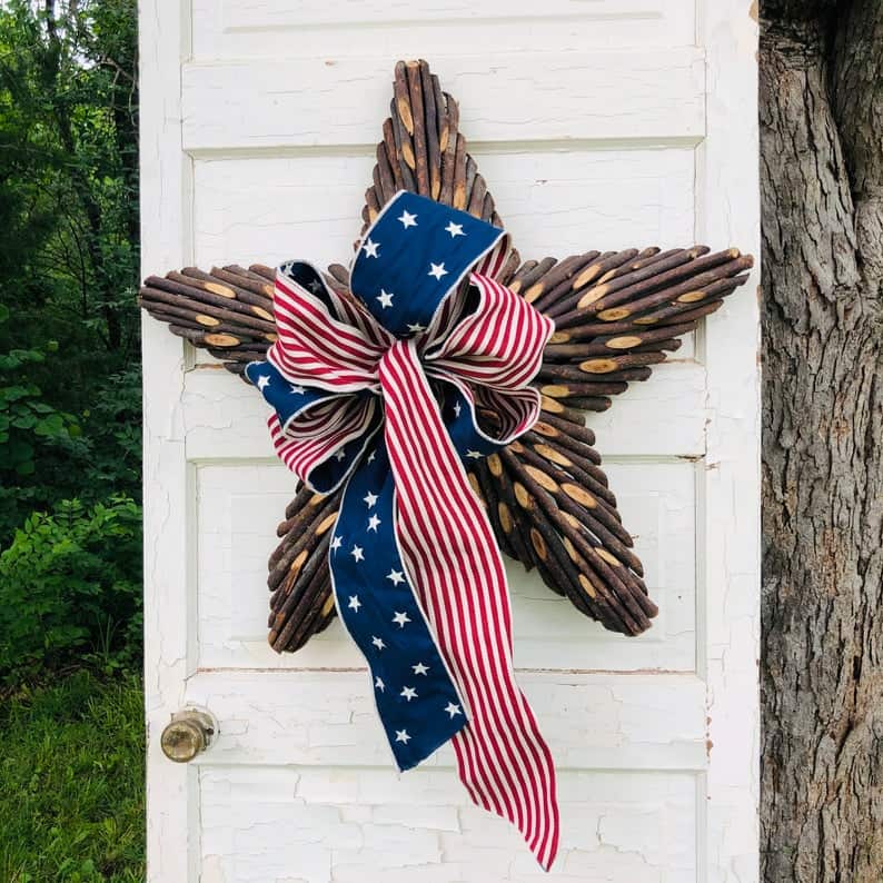 4th of July, 4th of July decorations, 4th of July wreath, 4th of July wreaths for front door, 4th of July wreath DIY, patriotic wreath, patriotic wreath ideas, patriotic wreaths for front door