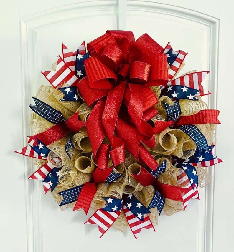 4th of July, 4th of July decorations, 4th of July wreath, 4th of July wreaths for front door, 4th of July wreath DIY, patriotic wreath, patriotic wreath ideas, patriotic wreaths for front door, 4th of July burlap wreath