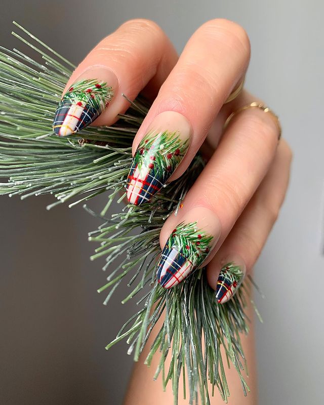 50+ Best Holiday Nails You Need To Try Out!