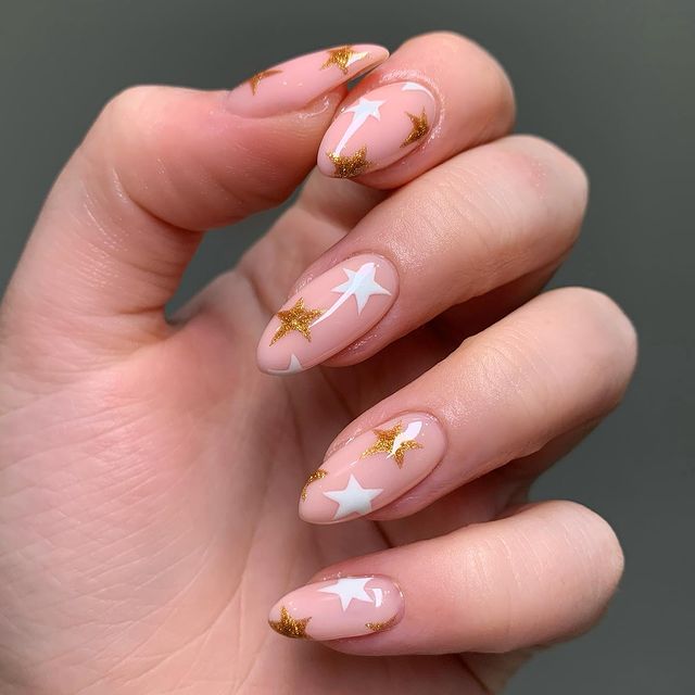 New Years nails, New Years nails acrylic, New Years nails design, New Years nails short, New Years nails 2021, New Years nails gel, New Years nails almond, New Years nails simple, New Years nails acrylic glitter, New Years nail designs, New Years nail art, New Years nail ideas, star nails, white star nails