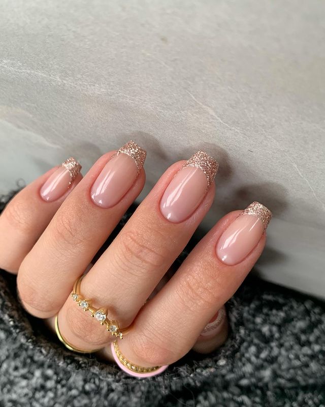 New Years nails, New Years nails acrylic, New Years nails design, New Years nails short, New Years nails 2021, New Years nails gel, New Years nails almond, New Years nails simple, New Years nails acrylic glitter, New Years nail designs, New Years nail art, New Years nail ideas, glitter nails, French tip nails