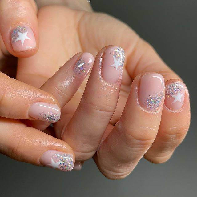 New Years nails, New Years nails acrylic, New Years nails design, New Years nails short, New Years nails 2021, New Years nails gel, New Years nails almond, New Years nails simple, New Years nails acrylic glitter, New Years nail designs, New Years nail art, New Years nail ideas, star nails, silver nails