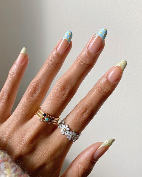 spring nails, spring nail art, spring nail designs, spring nail ideas, spring nail colors, spring nails acrylic, spring nails short, spring nails coffin, spring nails 2022, spring nails almond, spring nails designs, floral nails, floral nail ideas, floral nail design, French tip nails