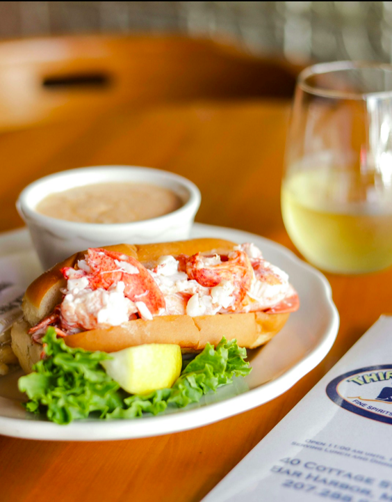Bar Harbor Maine, best restaurants in Bar Harbor Maine, Bar Harbor restaurants, thirsty whale Tavern 