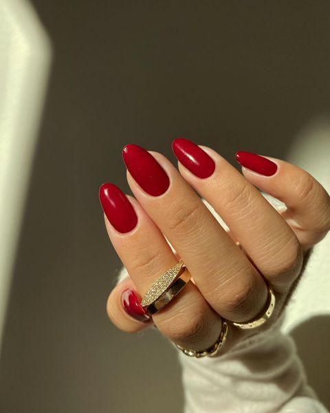 red nails, red nails acrylic, red nails ideas, red nails designs, red nails aesthetic, red nail art, red nail art designs, red nail designs, red nails almond, burgundy nails