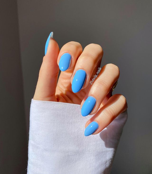 blue nails, blue nails acrylic, blue nails short, blue nails ideas, blue nails with design, blue nails inspiration, blue nails aesthetic, blue nails almond shape, blue nail art, blue nail art designs, blue nail ideas short, almond nails, almond nails blue
