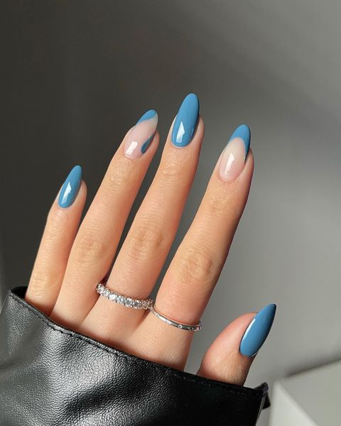 blue nails, blue nails acrylic, blue nails short, blue nails ideas, blue nails with design, blue nails inspiration, blue nails aesthetic, blue nails almond shape, blue nail art, blue nail art designs, blue nail ideas short, swirl nails, swirl nails blue, swirl nails almond