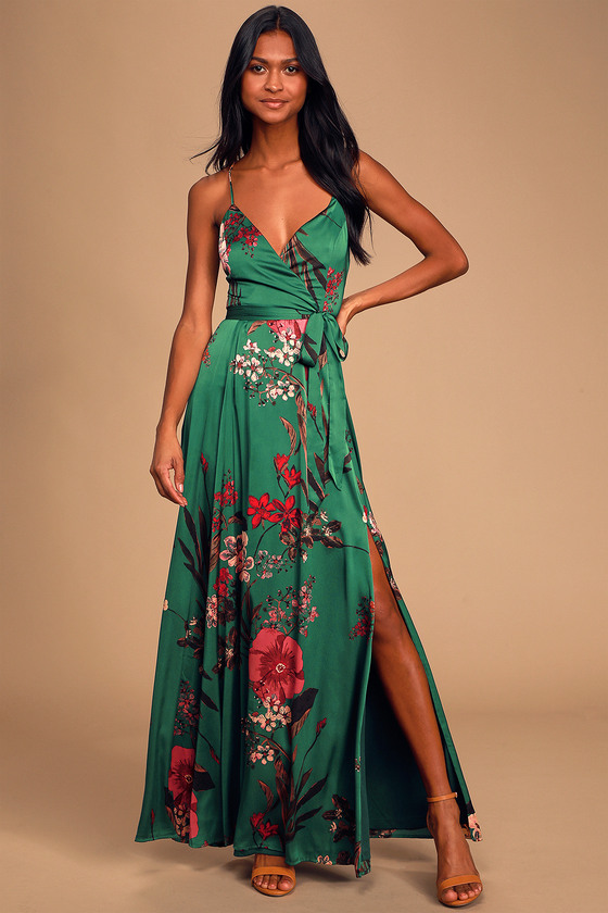 Floral Dresses To Wear To A Wedding, floral dresses, wedding guest dress, wedding guest looks, wedding guest outfit, wedding guest dress spring, wedding guest dress summer, wedding guest outfit summer, wedding guest outfit spring, wedding guest dresses long, satin dress, green dress, satin dress long, green dress outfit wedding  