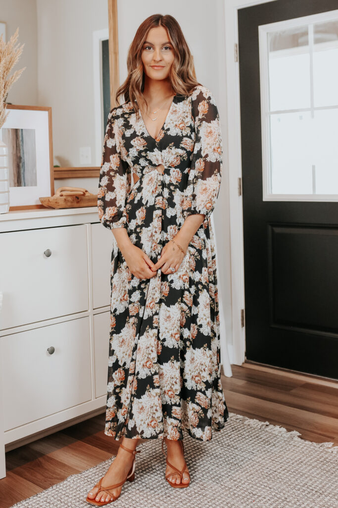 Floral Dresses To Wear To A Wedding, floral dresses, wedding guest dress, wedding guest looks, wedding guest outfit, wedding guest dress spring, wedding guest dress summer, wedding guest outfit summer, wedding guest outfit spring, wedding guest dresses long, maxi dress, maxi dress outfit