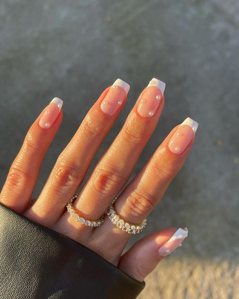 prom nails, prom nail acrylic, prom nails silver, prom nails acrylic classy, prom nails short, prom nails acrylic short, prom nail ideas, prom nail art, prom nails aesthetic, pearl nails, pearl nails white, pearl nails ideas, pearl nails designs