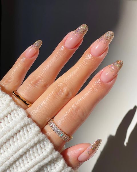 prom nails, prom nail acrylic, prom nails silver, prom nails acrylic classy, prom nails short, prom nails acrylic short, prom nail ideas, prom nail art, prom nails aesthetic, prom nails gold, gold nails prom, glitter nails, glitter nails ideas, glitter nails almond, glitter nails aesthetic