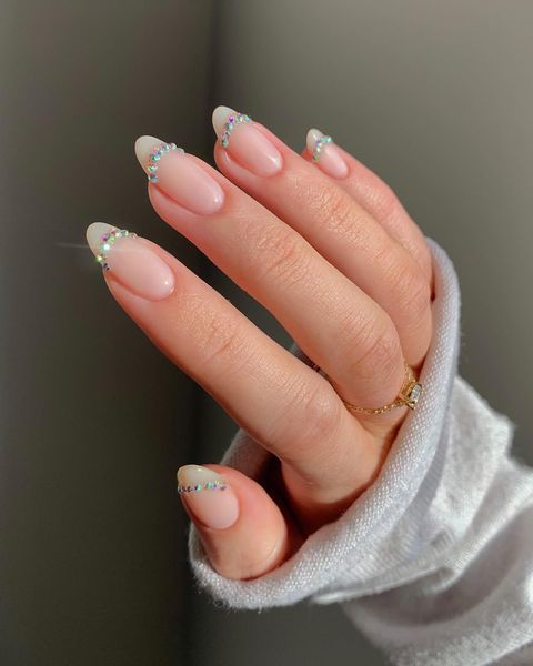 prom nails, prom nail acrylic, prom nails silver, prom nails acrylic classy, prom nails short, prom nails acrylic short, prom nail ideas, prom nail art, prom nails aesthetic, rhinestone nails, rhinestone nails designs, rhinestone nails almond