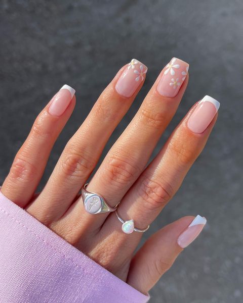 prom nails, prom nail acrylic, prom nails silver, prom nails acrylic classy, prom nails short, prom nails acrylic short, prom nail ideas, prom nail art, prom nails aesthetic, white nails, floral nails, floral nail ideas, floral nails designs, floral nails simple, floral nails 2022