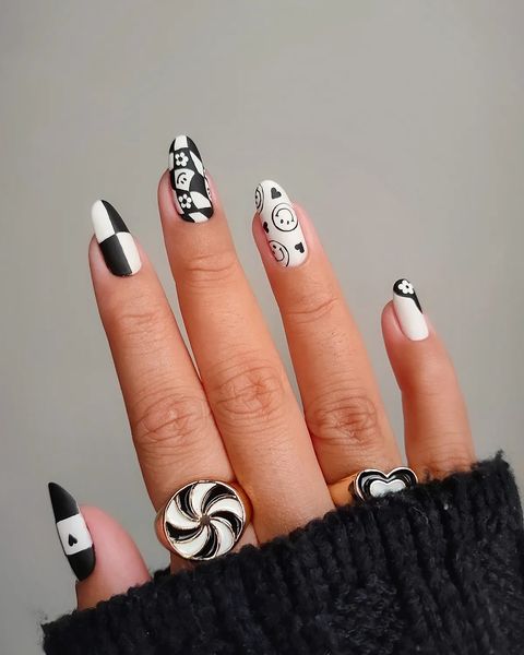 Y2K nails, y2k nails acrylic, y2k nails acrylic long, y2k acrylic short, y2k nails simple, y2k nail designs, y2k nail art, y2k nail ideas, y2k nails simple, black and white nails, black and white nails designs, black and white nails ideas