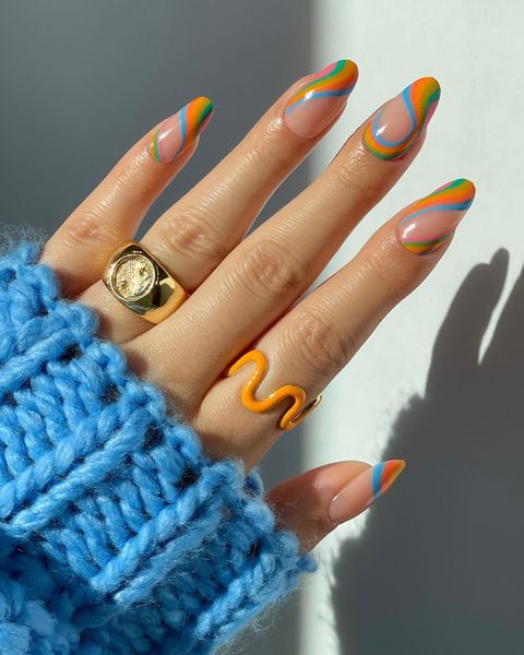 Y2K nails, y2k nails acrylic, y2k nails acrylic long, y2k acrylic short, y2k nails simple, y2k nail designs, y2k nail art, y2k nail ideas, y2k nails simple, swirl nails, swirl nails design, swirl nails almond