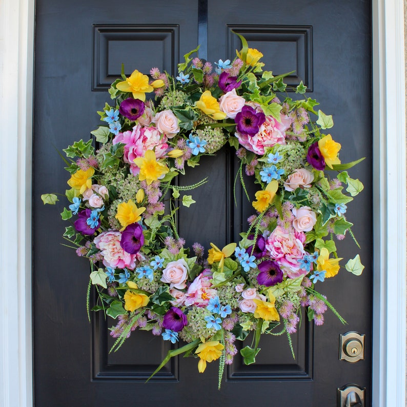 floral wreaths, floral wreaths for front door, floral wreath decor ideas, wreaths for front door, wreath ideas, wreath ideas summer, spring wreath