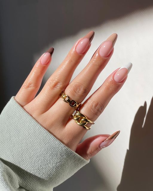 fall nails, fall nails inspiration, fall nails 2022, fall nails acrylic, fall nails short, fall nails 2022 color trends, fall nails designs, fall nails simple short, fall nails gel, fall nails ideas, fall nail designs, fall nail colors, fall nail art, fall nail art designs, french tip nails, gradient nails, brown nails