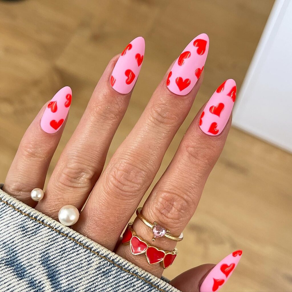 70+ Chic Heart Nail Designs for Year Around