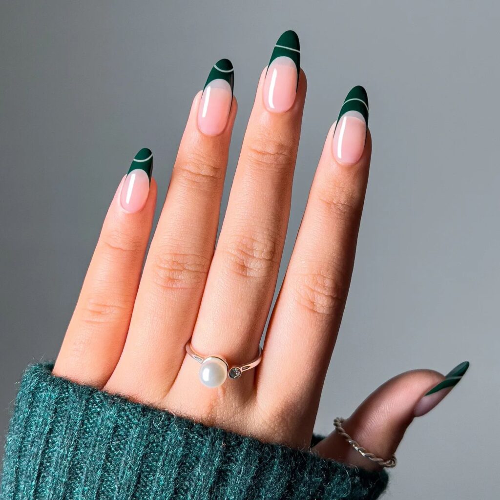 dark green nail designs, dark green nails, dark green nails ideas, dark green nails short, dark green nails aesthetic, dark green nail art, emerald green nails, emerald green nail ideas, green nail designs, hunter green nails