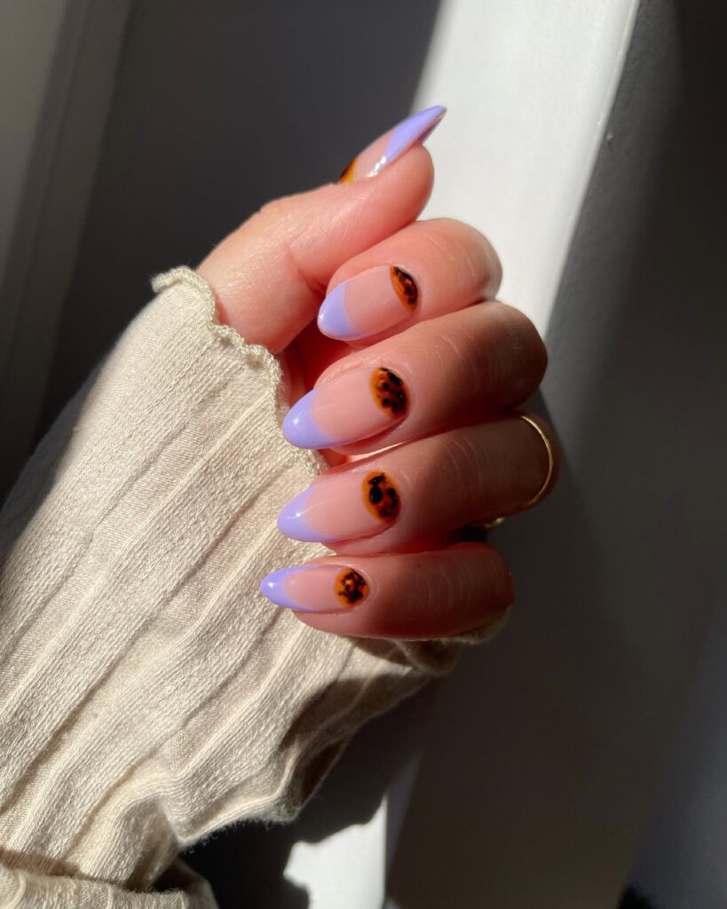 lavender nails, lavender nail designs, lilac nails, lavender nails with designs, lavender nails acrylic, lavender nails short, lavender nails almond, lavender nails ideas, lavender nail designs, lavender nail art, purple nails, tort nails, tortoise nails
