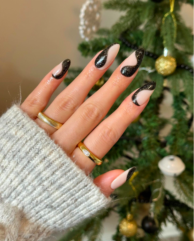 christmas nails, christmas nail ideas, christmas nails acrylic, christmas nails simple, christmas nails winter, christmas nails ideas holiday, christmas nail ideas acrylic, christmas nail ideas holiday simple, holiday nails, black nails, sparkle nails
