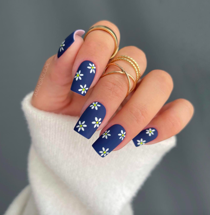 Blue nails, blue nails ideas, blue nails acrylic, blue nails with design, blue nails short, blue nails design, blue nails aesthetic, blue nail designs, blue nail art, navy nails
