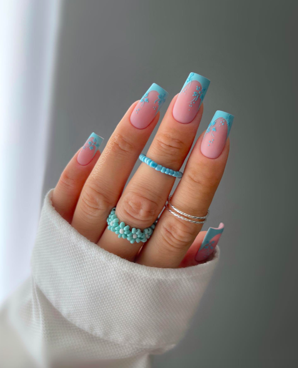 Blue nails, blue nails ideas, blue nails acrylic, blue nails with design, blue nails short, blue nails design, blue nails aesthetic, blue nail designs, blue nail art, French tip nails, gradient nails, aqua nails