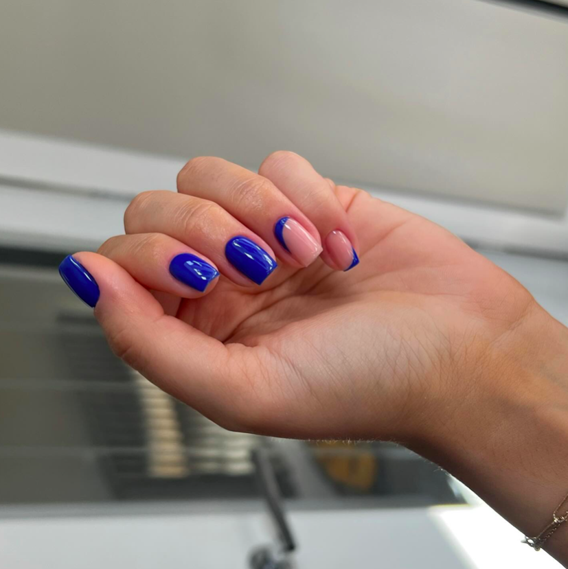 Blue nails, blue nails ideas, blue nails acrylic, blue nails with design, blue nails short, blue nails design, blue nails aesthetic, blue nail designs, blue nail art, royal blue nails, royal blue nail ideas