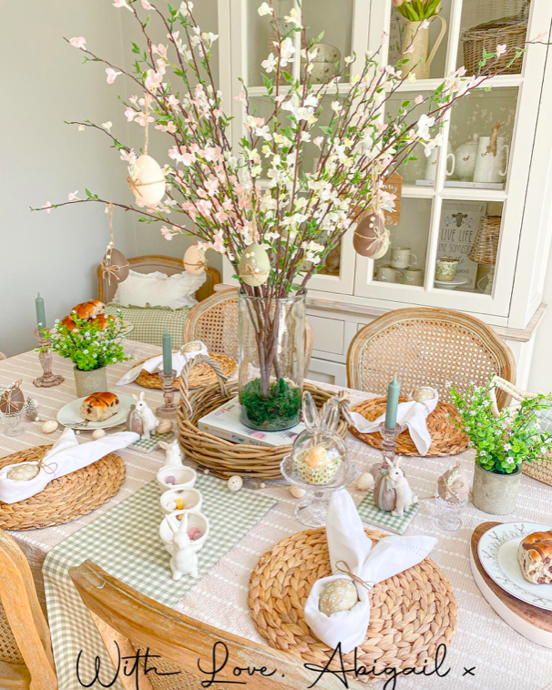 Easter tablescapes, easter tablescape, easter table decorations, easter table settings, easter table, easter table centrepieces, easter table decor, easter tablescapes ideas, easter table decorations tablescapes, easter table settings elegant