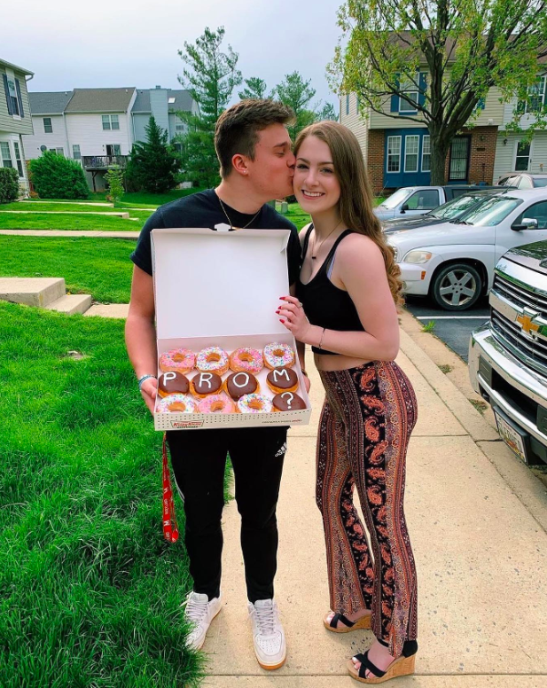 promposal ideas, promposals, promposal ideas for him, promposal ideas for girlfriend, promposal ideas for best friends, promposal ideas funny, promposal ideas for guys, promposal posters, promposal for him