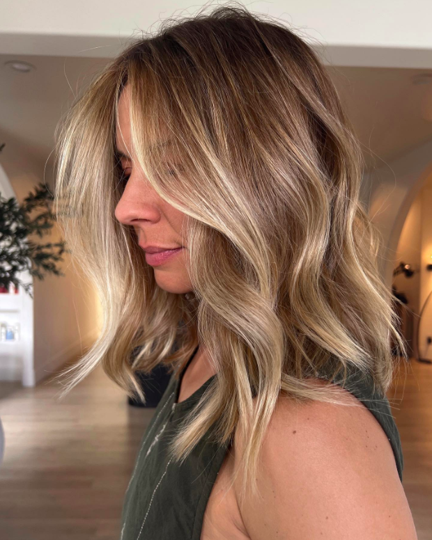 bronde, bronde balayage, bronde haircolor, Bronde balayage brunettes, bronde balayage hair, bronde haircolor ideas, bronde haircolor spring, Bronde haircolor summer