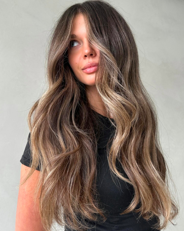 bronde, bronde balayage, bronde haircolor, Bronde balayage brunettes, bronde balayage hair, bronde haircolor ideas, bronde haircolor spring, Bronde haircolor summer, Bronde haircolor burnettes ash