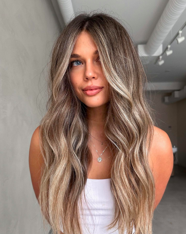 bronde, bronde balayage, bronde haircolor, Bronde balayage brunettes, bronde balayage hair, bronde haircolor ideas, bronde haircolor spring, Bronde haircolor summer, Bronde haircolor brunettes ash