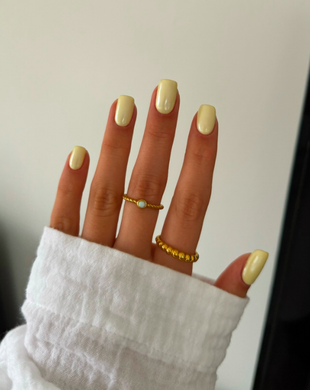 spring nails, cute spring nails, cute spring nails short, cute spring nails simple, cute spring nails acrylic, cute spring nails acrylic square, cute spring nails 2024, cute spring nail art, cute spring nail ideas, cute spring nail designs, chrome nails, yellow nails